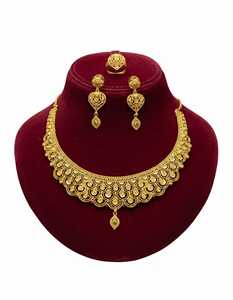 Collier sautoir plaqué or 24 carats, collier long intemporel avec une brillance luxueuse, parfait pour les collections de style contemporain - Product Image 4