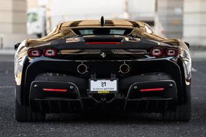 LISTO PARA ENVIAR, FER-RARI SF90 STRADALE 2022, V8 HÍBRIDO ENCHUFABLE DE 986 HP, DISPONIBLE CON VOLANTE A LA DERECHA/IZQUIERDA - Product Image 5