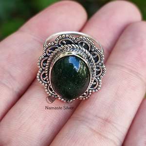 Anillo Ovalado de Jade Verde para Mujer en Plata de Ley 925, Joyería Hecha a Mano con Gema Marquise, Regalo de Cumpleaños, Aniversario o Navidad para Ella - Product Image 6