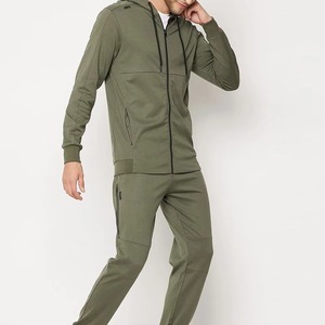Chándal Deportivo para Hombre de Calidad Superior a Bajo Precio, Diseño Más Reciente, Logotipo de Marca Estampado, Fabricante Pakistaní - Product Image 4