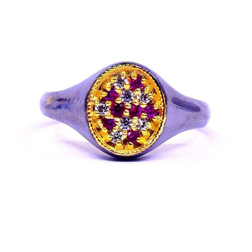 สีเหลือง