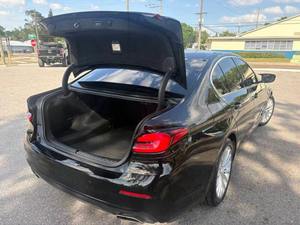 Sedan 2021 B-M-W Série 5 530i 4dr soigneusement utilisée - Product Image 6