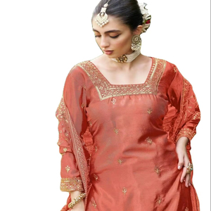 Haz un momento precioso con nuestro traje especial Chinon SHRARAR de boda y compromiso de colores brillantes listo para pedir - Product Image 1