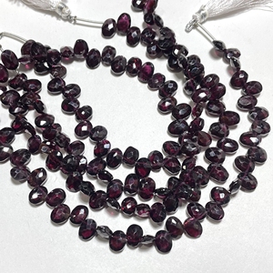 Perles de pierres précieuses grenat rose naturel Briolette de forme ovale à facettes en gros pour la fabrication de bijoux - Product Image 1