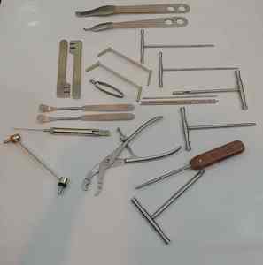 Juego de instrumentos de cirugía ortopédica profesional, base de fuente de alimentación Manual, instrumentos médicos de Hosanna Surgical - Product Image 1