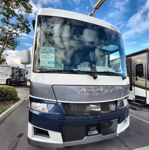 Mejor Precio 2024 2025 Autocaravana Newmars Bay Star 3609 Clase A Euro 5 Emisión Euro 5 para 4-6 Pasajeros para Exportación a Todo el Mundo - Product Image 1