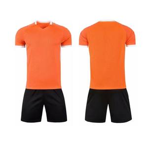 Uniforme de fútbol de diseño personalizado, venta al por mayor, profesional, de alta calidad, corte perfecto, baja tasa, uniforme de fútbol hecho en fábrica - Product Image 1