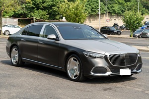 Sedán MERCEDES-MAYBACH S580 4MATIC 2024 SUPER LIMPIO, LISTO PARA ENVIAR - Product Image 2