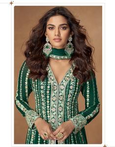 Traje anarkali de seda chinnon de diseñador Premium completamente cosido con bordado pesado perfecto para la temporada de bodas - Product Image 4