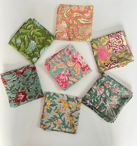 Vente en gros Ensemble de serviettes en coton mélangé fait à la main pour tous les jours et pour mariage Assortiment de motifs festonnés brodés pour la maison - Product Image 1