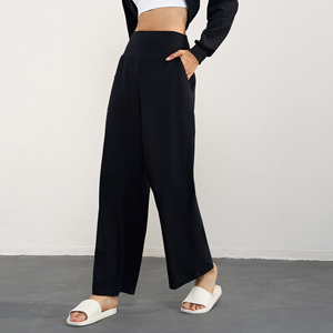 Pantalon de jogging à fond cloche de style automne pour femme Pantalon de yoga évasé à taille haute et décontracté avec poches latérales - Product Image 4