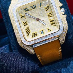 Montre-bracelet élégante et luxueuse Hip Hop cloutée à la main avec cadran en acier inoxydable Vvs Clarity Moissanite Diamonds - Product Image 3