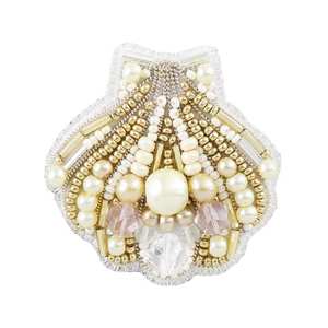 Broches con cuentas Broche de diseñador hecho a mano. Accesorios de alta calidad. Broche de diseño único. El mejor regalo para baby shower. - Product Image 3