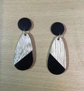 Pendientes de Resina de Lujo Hechos a Mano para Mujer, Duraderos, Altamente Pulidos, Brillantes, de Forma Ovalada, Estilo Ángel, Perlas Naturales, Artesanía - Product Image 4