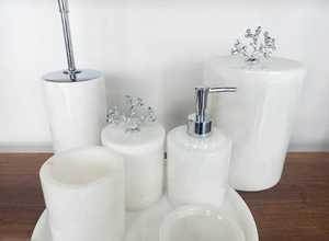 Ensemble d'accessoires de salle de bain écologiques en résine aspect marbre, style ange, pour la maison et l'hôtel, fabriqué en Inde - Product Image 3