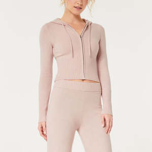 Streetwear Custom <b>Women's</b> <b>Sweatpants</b> and Cropped Hoodie Set High Waist Two Pieces Flared Tracksuits for Ladies - Product Image 4