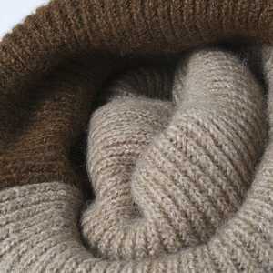 Gorro de hilo acrílico para exteriores a prueba de viento con logotipo personalizado, gorro de punto cálido para invierno para mujeres y hombres, bufanda lisa, gorro y conjuntos de guantes - Product Image 6