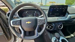 CHEVROLET BLAZER 2LT FWD 2023 D'OCCASION LHD/RHD - Product Image 4