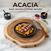 Planche à découper en bois d'acacia massif à bords naturels, style ferme, faite à la main, rustique, pour cuisine et service