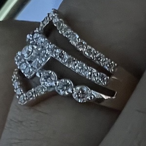 Bague en diamant véritable certifiée en or massif 14K 18K Cadeau de mariage et d'anniversaire élégant - Product Image 2