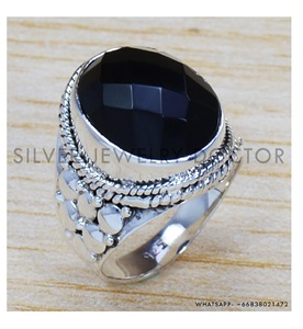 เครื่องประดับแฟชั่นอินเดียมาพร้อมพลอยออนิกซ์สีดำทรงรี ทำจากแหวนเงินแท้ 925 ขายส่งแหวนเงินจำนวนมาก - Product Image 5