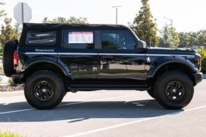 FORD BRONCO 2025, édition Heritage, faible kilométrage, boîte de vitesses automatique, direction souple, essence/électrique, état neuf - Product Image 3