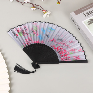 Éventail en bambou fabriqué à la main idéal Souvenir et pièce décorative - Product Image 5