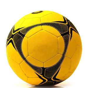 Ballon de football en cuir PU cousu à la machine pour l'intérieur, logo personnalisé, impression sportive, nouveau ballon de football en cuir PU pakistanais personnalisé - Product Image 4