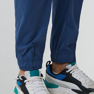 Joggers Cargo informales de alta calidad para hombre, pantalones elásticos ligeros de secado rápido con bolsillo trasero, rayas curvas rectas - Product Image 5