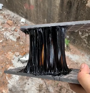 Revêtement de toiture en bitume appliqué à chaud flexible et durable - Product Image 2