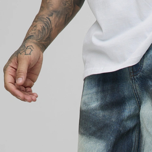 กางเกงขาสั้นผู้ชายแบบสบายๆ ติดกระดุม ราคาขายส่ง บริการ OEM สำหรับผู้ซื้อจำนวนมาก ปี 2026 ทรงปกติ ราคาโรงงาน ระบายอากาศได้ดี - Product Image 2