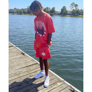 ชุดเสื้อผ้าผู้ชายแฟชั่นฤดูร้อนปี 2025 แบบใหม่ ขายส่ง เสื้อยืดแขนสั้นและกางเกงขาสั้นเข้าชุด - Product Image 4