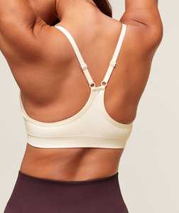Nouvelle tenue de yoga pour femmes, vêtements de sport, soutien-gorge de sport pour la course à pied, en vente, nouveau style, vêtements de sport pour femmes, soutien-gorge de sport confortable - Product Image 5