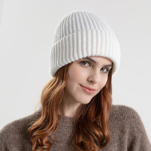 Bonnet brodé côtelé épais en vente en gros Bonnets à tricoter personnalisés Chapeaux avec logo Bonnet en acrylique à revers - Product Image 5