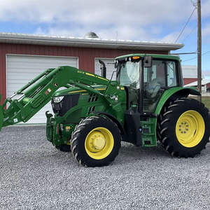 รถแทรกเตอร์การเกษตรรุ่น 6145M 90 แรงม้า/180 แรงม้า ขับเคลื่อน 4 ล้อ พร้อมระบบ IOT มอเตอร์ เกียร์ ปั๊ม จานไถแบบไม่มีใบมีด อุปกรณ์ทำฟาร์ม - Product Image 1