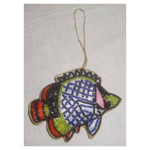Adorno Navideño Colgante con Forma de Pez, Bordado Zari con Cuentas, Material de Tela de la Más Alta Calidad, para Decoración del Hogar - Product Image 1