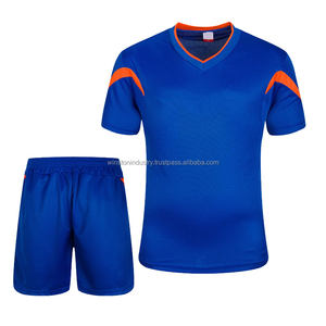 Camiseta y calcetines de fútbol transpirables de secado rápido profesionales personalizados con diseño deportivo único - Product Image 1