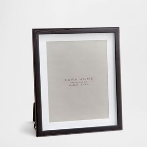 Handcrafted metal <b>photo</b> <b>frame</b> for modern home decor <b>with</b> durable finish stylish display solution living spaces - Product Image 1