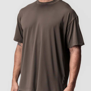 Cómoda Camiseta extragrande para hombre con diseño minimalista, perfecta para el uso diario - Product Image 5