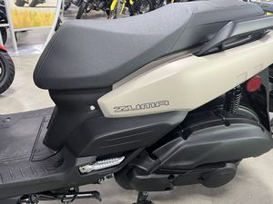 Motocicleta Scooter Yamaha Zuma 125 Modelo 2025, Personalizada, Soporte ODM, Garantía de 5 Años, Origen Estadounidense, Nueva - Product Image 6