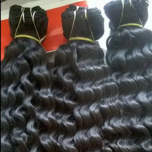 Venta al por Mayor de Cabello Humano Virgen Remy 100% Sin Procesar, Cabello Indio Natural Rizado para Coser, Trama de Cabello Suave y Ecológica - Product Image 1