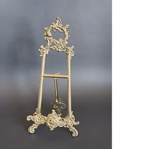 Caballete de exhibición Extra grande ajustable de pie de Metal dorado antiguo hecho en La India para exhibiciones de bodas - Product Image 1