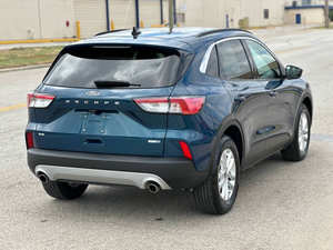 PERFECTAMENTE USADO 2020 F-ord Escape - Product Image 4