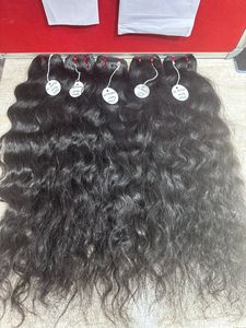 Venta al por mayor de 28 pulgadas de pelo Remy brasileño e indio al mejor precio para hermosos rizos Jerry rizado cabello humano crudo - Product Image 2