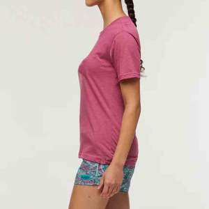 Camiseta deportiva de alta calidad para mujer con logotipo personalizado al por mayor, camisetas deportivas de gran tamaño para mujer al mejor precio - Product Image 3