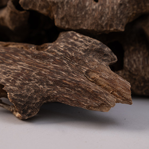 Copeaux de bois d'agar cultivé au Vietnam, haute teneur en résine, pour base Bakhoor et encens de qualité supérieure - Product Image 3