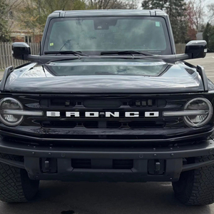 Auto Usado de Alto Rendimiento, Ford Bronco Outer Banks 2022, Listo para Enviar a Todo el Mundo - Product Image 1