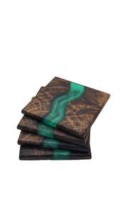 Ensemble de sous-verres carrés en bois de luxe faits à la main avec résine époxy verte, tapis à boissons en bois pour la décoration de la maison, du bar, de la cuisine, du restaurant, gadget - Product Image 4