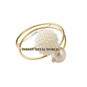 Design élégant Rond de serviette en fer pur Qualité exclusive Forme ronde Vaisselle de grande taille Porte-serviettes du monde métallique indien - Product Image 1
