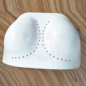 Protector de pecho de algodón y neopreno transpirable de alta calidad para mujer para entrenamiento: máxima protección y flexibilidad - Product Image 3